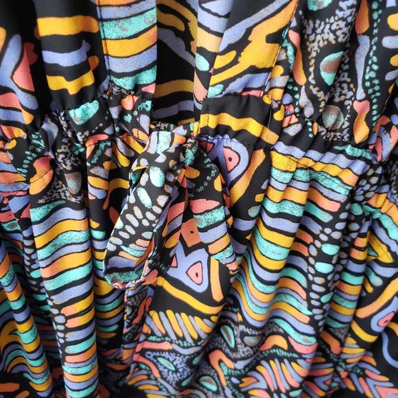 Melissa McCarthy 1x - Cinched, tie waist, batwing jacket - Picture 4 of 6